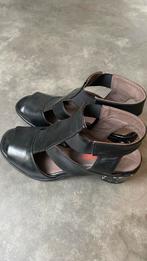 Elegant sandaaltje, Lisa Tucci, zwart.  mooie hak. Maat 40, Kleding | Dames, Zwart, Zo goed als nieuw, Lisa Tucci, Ophalen of Verzenden