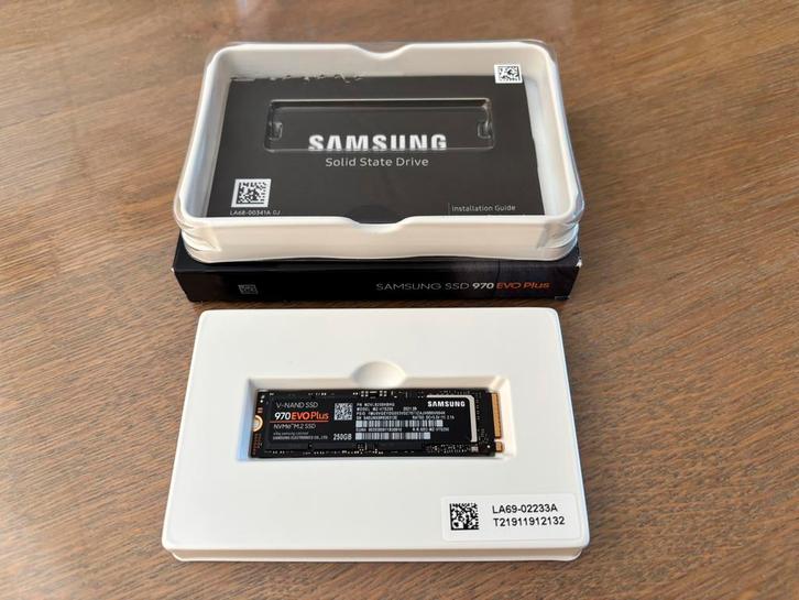 250GB Samsung EVO 970 M.2 NVME SSD - NIEUW, Computers en Software, Harde schijven, Nieuw, Laptop, Intern, SSD, Ophalen of Verzenden