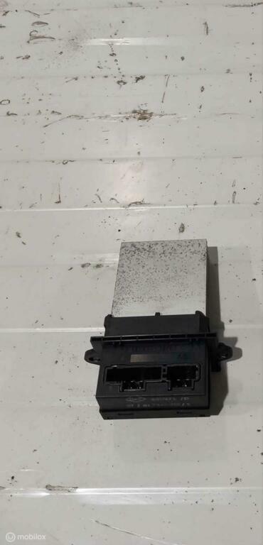 Kachelweerstand Renault Master  661747L, Auto-onderdelen, Airco en Verwarming, Gebruikt, Ophalen of Verzenden