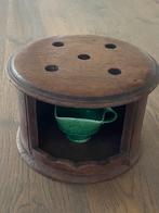 Stoof met kolenschaal, rond 24 cm. Hoog 16 cm., Ophalen