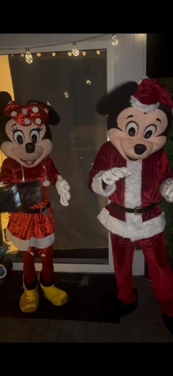 KERST MASCOTTE TE HUUR beschikbaar voor biedingen