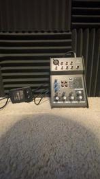 Devine Mixpad 502-FP Mixer - 5 Kanalen, Muziek en Instrumenten, Mengpanelen, Ophalen, Gebruikt, 5 tot 10 kanalen, Microfooningang
