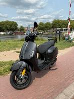 Vespa Gts SuperTech Hpe 300cc, Ophalen, 300 cc, Zo goed als nieuw, Benzine