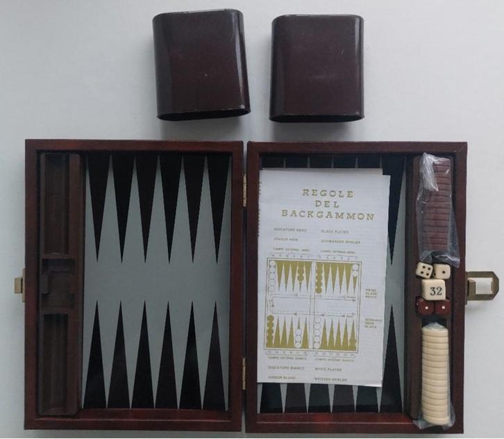 Travel Backgammon, Backgammon op reisformaat, Hobby en Vrije tijd, Gezelschapsspellen | Bordspellen, Nieuw, Een of twee spelers