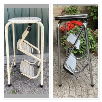 2x Brocante oud metalen keukentrapje / 1x met formica blad beschikbaar voor biedingen