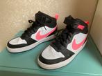 Nike Court Borough mid 2 sneakers dames maat 39 ZGAN!, Ophalen of Verzenden, Zo goed als nieuw, Sneakers of Gympen