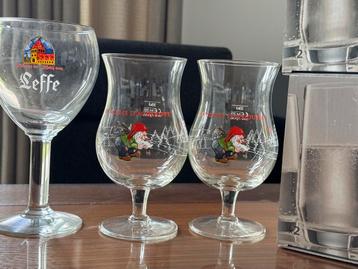 Set van 8 bierglazen, 4 Chouffe glazen beschikbaar voor biedingen