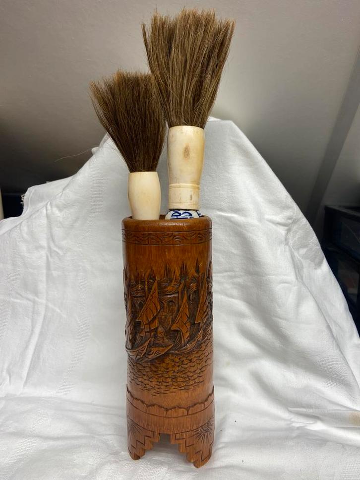 Chinese kaligrafie penselen met houder, Antiek en Kunst, Kunst | Niet-Westerse kunst, Ophalen of Verzenden