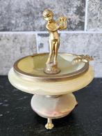 Oude Onyx asbak met figuur met harp uit de jaren 50, Verzamelen, Rookartikelen, Aanstekers en Luciferdoosjes, Ophalen of Verzenden
