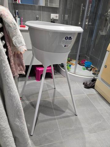 Babybadje met standaard - Gebruikt! beschikbaar voor biedingen