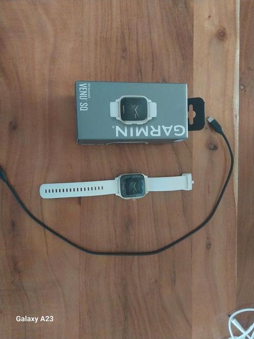 Garmin venu Sq smartwatch, Sieraden, Tassen en Uiterlijk, Smartwatches, Zo goed als nieuw, Android, Wit, Afstand, Calorieverbanding