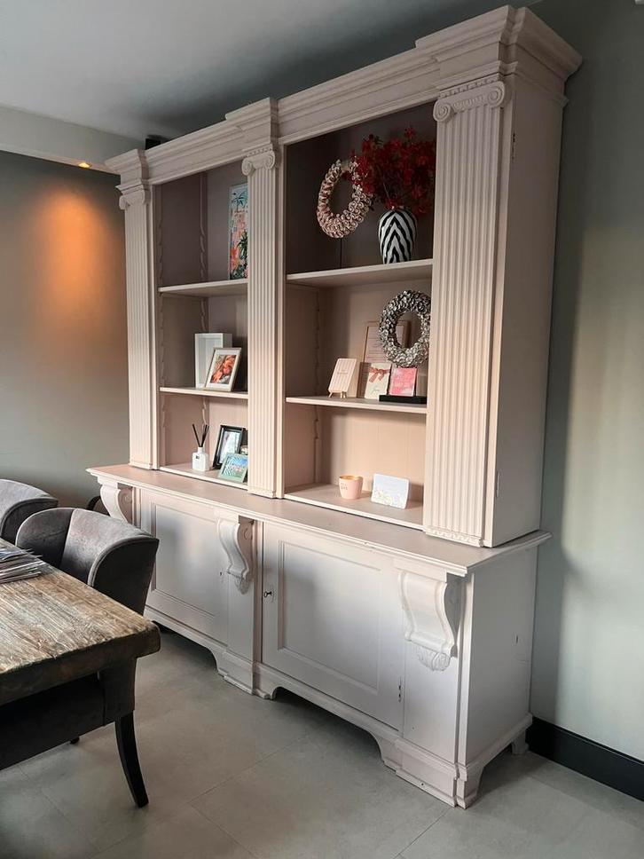 Mooie hardhouten buffetkast met veel opbergruimte, Huis en Inrichting, Kasten | Boekenkasten, Gebruikt, 150 tot 200 cm, 200 cm of meer