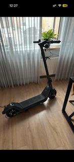 kqi3 sport niu elektrische step, Ophalen, Zo goed als nieuw, Elektrische step (E-scooter)