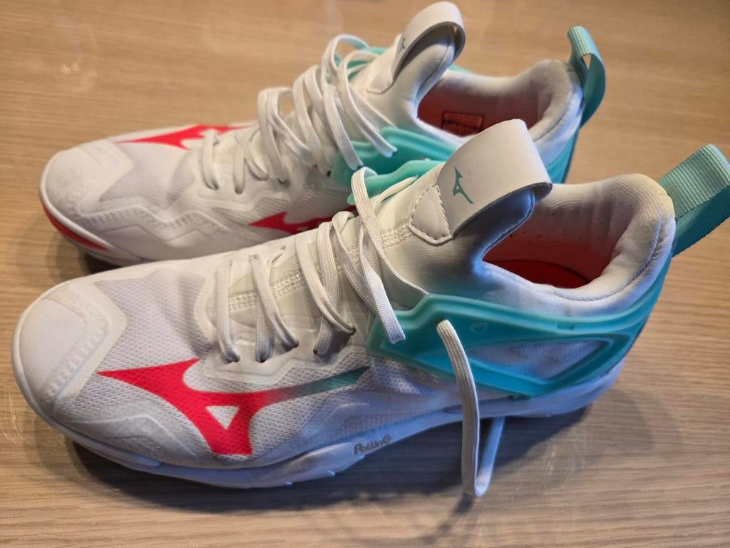 Gymschoenen zo goed als nieuw maat 41, Ophalen of Verzenden, Zo goed als nieuw, Mizuno, Wit