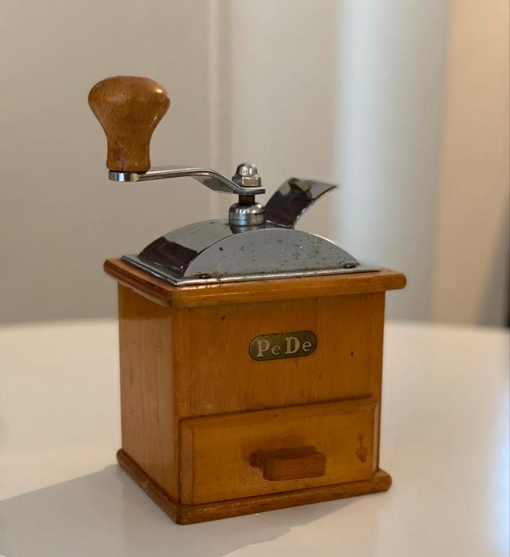 Vintage PeDe Koffiemolen, Antiek en Kunst, Antiek | Keukenbenodigdheden, Ophalen of Verzenden