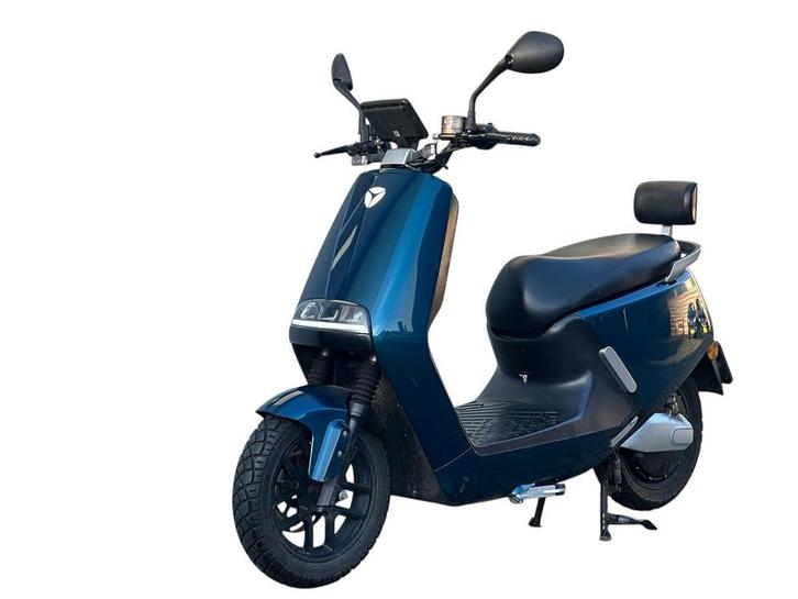 Elektrische Scooter Yadea 48Ah, Fietsen en Brommers, Snorfietsen en Snorscooters, Overige merken