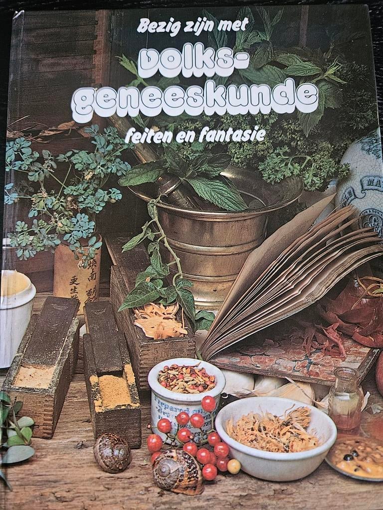 Volksgeneeskunde door de eeuwen heen, Boeken, Ophalen of Verzenden