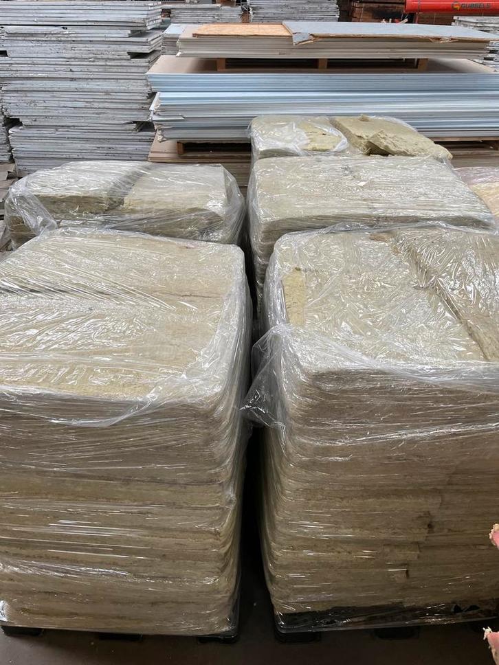 Steenwol 60mm, Doe-het-zelf en Verbouw, Isolatie en Afdichting, Zo goed als nieuw, Steenwol, 4 tot 8 cm, 15 m² of meer, Ophalen