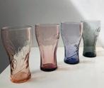 Vier leuke Cola glazen in verschillende kleuren, Verzamelen, Ophalen of Verzenden, Zo goed als nieuw, Frisdrankglas