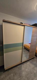 Mooie kledingkast met schuifdeuren( istikbal) MOET WEG, 200 cm of meer, Zo goed als nieuw, 200 cm of meer, Modern