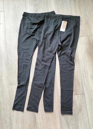 2 zwangerschaps leggings maat M beschikbaar voor biedingen