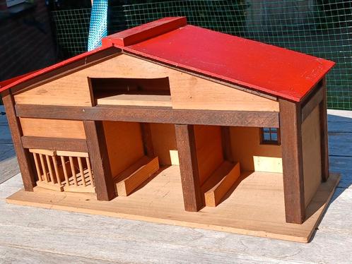 Houten boerderij vintage, Kinderen en Baby's, Speelgoed | Poppenhuizen, Gebruikt, Ophalen of Verzenden