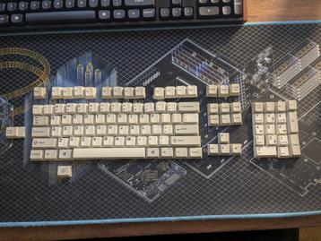 MP 104 Retro Double Shot Keycaps Cherry Profile 104 Keys PBT beschikbaar voor biedingen