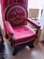 Antieke stoel, rood, met de hand geborduurd, Ophalen