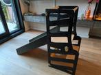 leer toren van poespas zwart, Ophalen, Zo goed als nieuw, Meegroeistoel