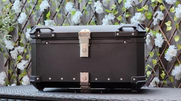 New motorfiets Topkoffer - Zwart 65L beschikbaar voor biedingen