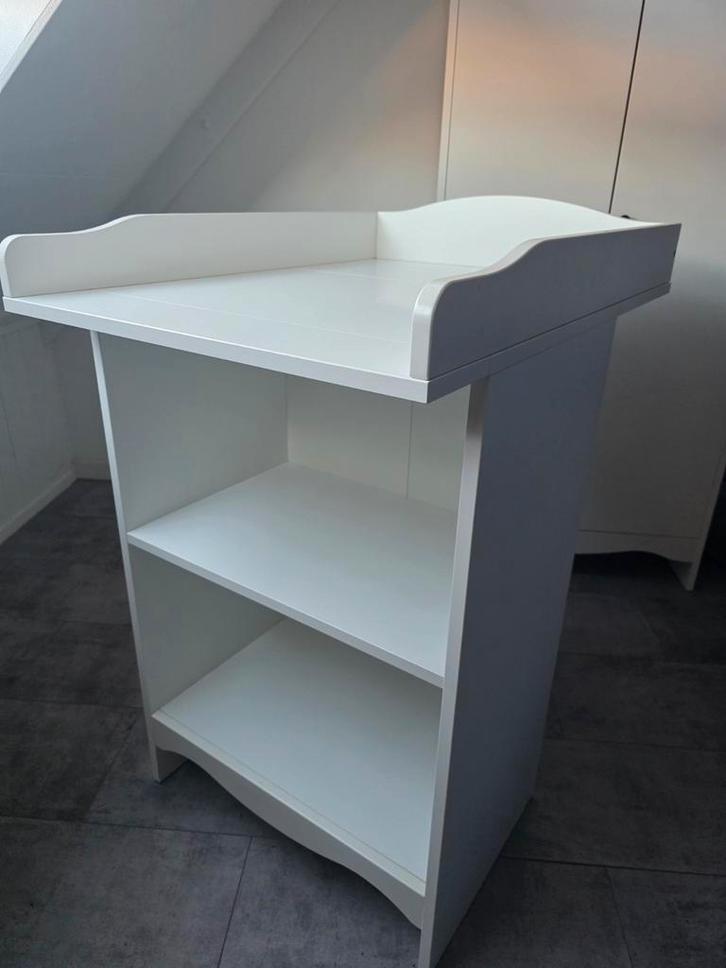 Ikea Luiertafel - Zo goed als nieuw!, Kinderen en Baby's, Kinderkamer | Commodes en Kasten, Zo goed als nieuw, Commode, 90 tot 105 cm