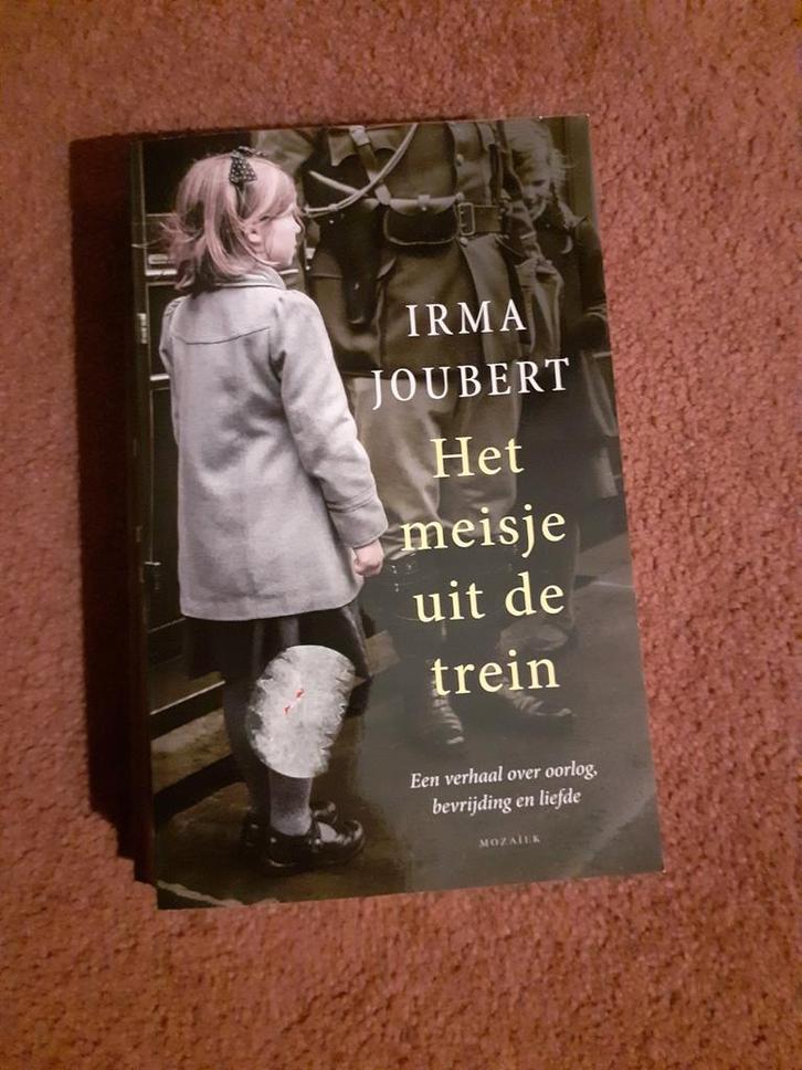 Irma Joubert - Het meisje uit de trein, Boeken, Historische romans, Zo goed als nieuw, Ophalen of Verzenden