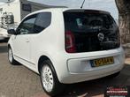 Volkswagen Up! 1.0 high up! White, Euro 5, Gebruikt, 4 stoelen, Leder en Stof