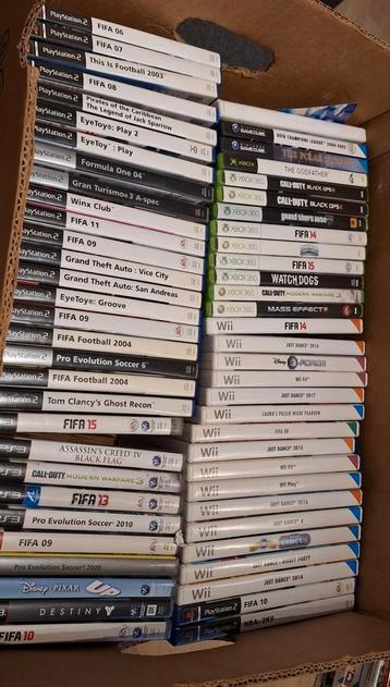Lot van 64 games beschikbaar voor biedingen