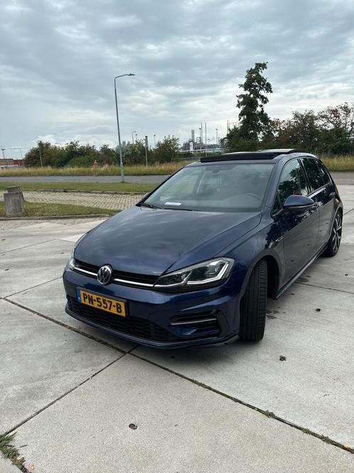 Volkswagen Golf 1.6 TDI 115pk 7-DSG 5D 2017 Blauw, Auto's, Volkswagen, Particulier, Golf, Bluetooth, Cruise Control, Elektrische ramen