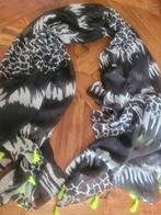 Pareo/ sjaal  nieuw zwart/ wit fluor kwastjes, Kleding | Dames, Badmode en Zwemkleding, Ophalen of Verzenden, Nieuw, Wit, Overige typen