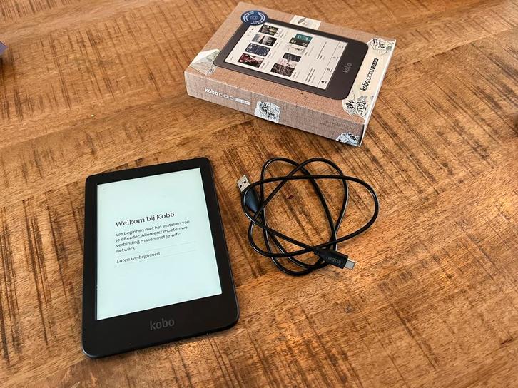 Kobo Clara BW - e-reader 6 inch 16GB, Computers en Software, E-readers, Zo goed als nieuw, Ophalen of Verzenden
