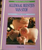 Allemaal beestjes van stof (Clasien Teunis), Boeken, Verzenden, Zo goed als nieuw, Borduren en Naaien