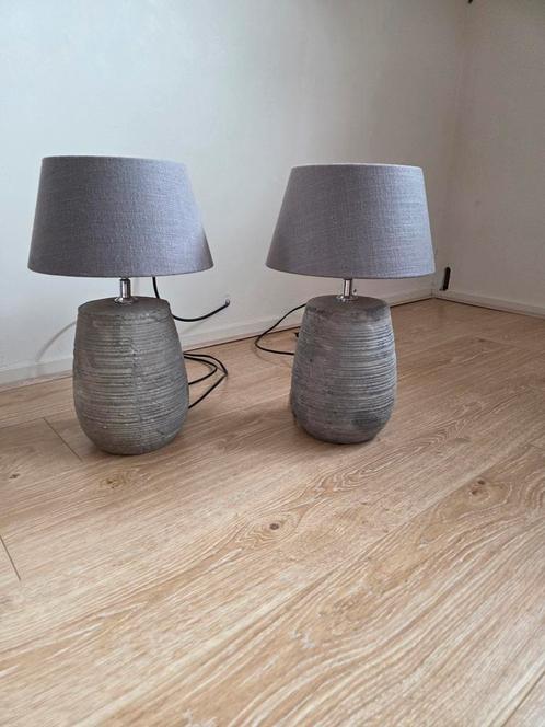 *** zeer nette lampen met lampenkap ***, Huis en Inrichting, Lampen | Lampenkappen, Zo goed als nieuw, 25 tot 50 cm, Rond, Ophalen