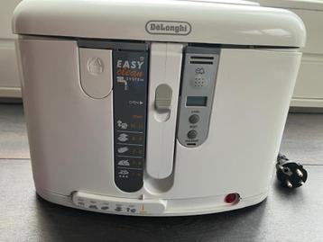 DeLonghi friteuse | Easy Clean | ongebruikt beschikbaar voor biedingen
