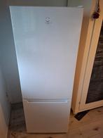 Indesit koelkast, Ophalen, 200 liter of meer, Zo goed als nieuw, Energieklasse A of zuiniger