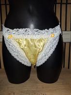 Sexy nieuwe gele satijnen slip afgezet met wit kant maat L, Kleding | Dames, Ondergoed en Lingerie, Ophalen of Verzenden, Wit