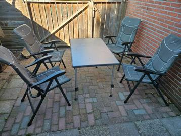 Bardani stoelen en stabilac3 tafel beschikbaar voor biedingen