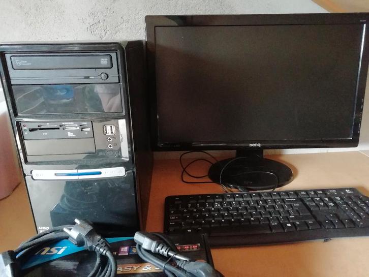 Complete PC met beeldscherm., Computers en Software, Desktop Pc's, Gebruikt, 4 Ghz of meer, SSD, 8 GB, Met monitor, Ophalen of Verzenden