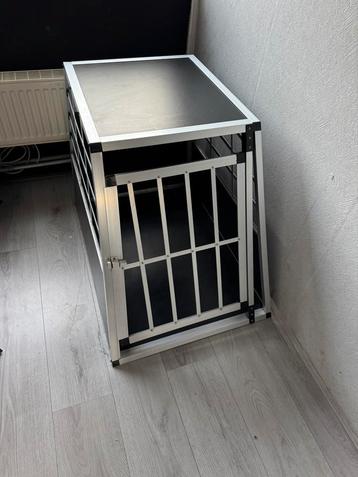 Aluminium Hondenbench / Autobench – stevig & ruim beschikbaar voor biedingen