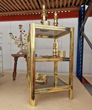Vintage gouden tafeltje met drie rookglazen plaatjes,40cm beschikbaar voor biedingen