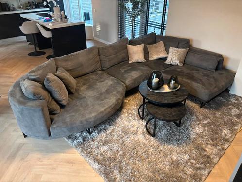 Mega mooie bank van Beau Home in Weert, Huis en Inrichting, Banken | Bankstellen, Gebruikt, Hoekbank, Vierpersoons of meer, 200 tot 250 cm