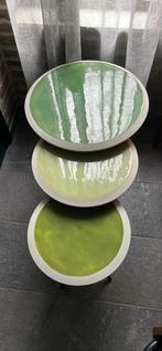 Set van 3 groene bijzettafels, Huis en Inrichting, Tafels | Bijzettafels, Overige materialen, Minder dan 55 cm, Rond, Zo goed als nieuw