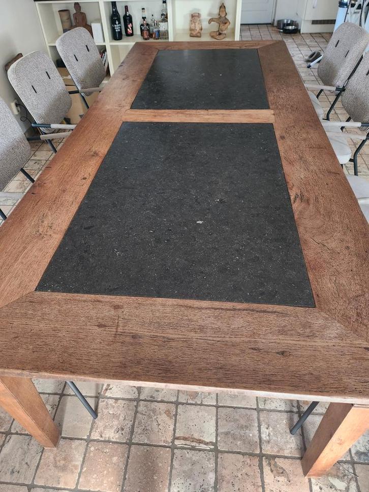 Rustieke eiken tafel met Belgisch hardsteen, Huis en Inrichting, Tafels | Eettafels, 100 tot 150 cm, 200 cm of meer, Rechthoekig