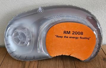 Reiskussentje opblaasbaar + bekerhouder, kamperen RM 2008! beschikbaar voor biedingen